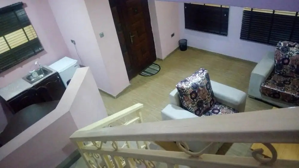 Ayoluyem Aparthotels And Suites
