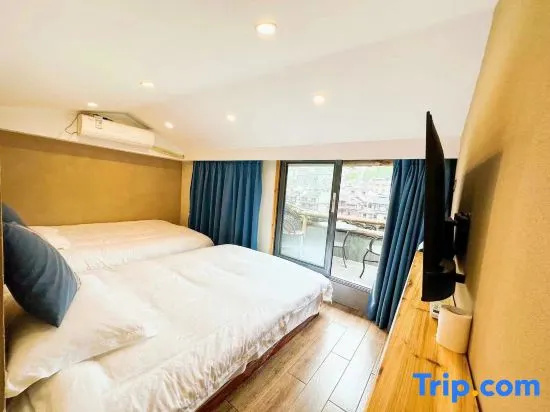 Standard Double Attic room with balcony and with river view (twin beds)