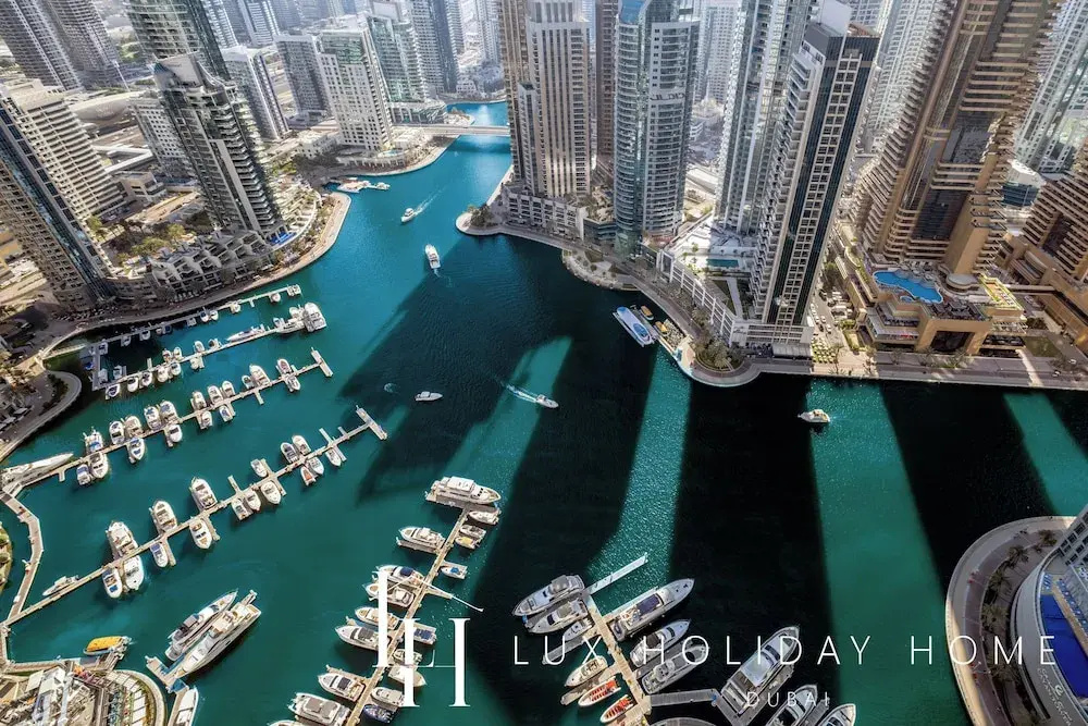 LUX The Marina Gate Sea View Suite 2