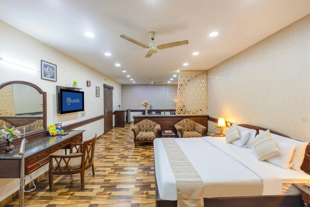 Amar Inn — 5