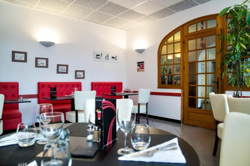 Logis Hôtel Restaurant Du Commerce - Général