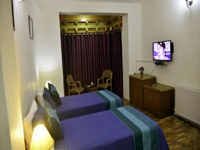 Hotel Mansarover
