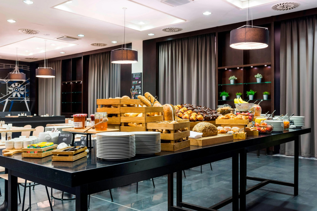 Courtyard by Marriott Prague Airport - Général
