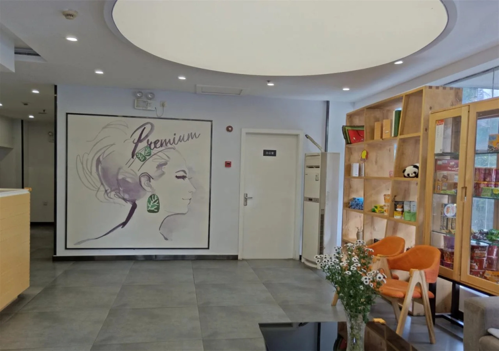 Food & Beverage