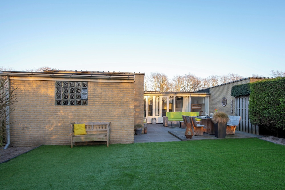 3-bedroom House Near North Sea