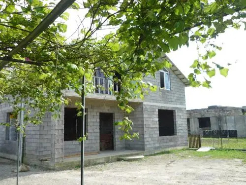Ninua House