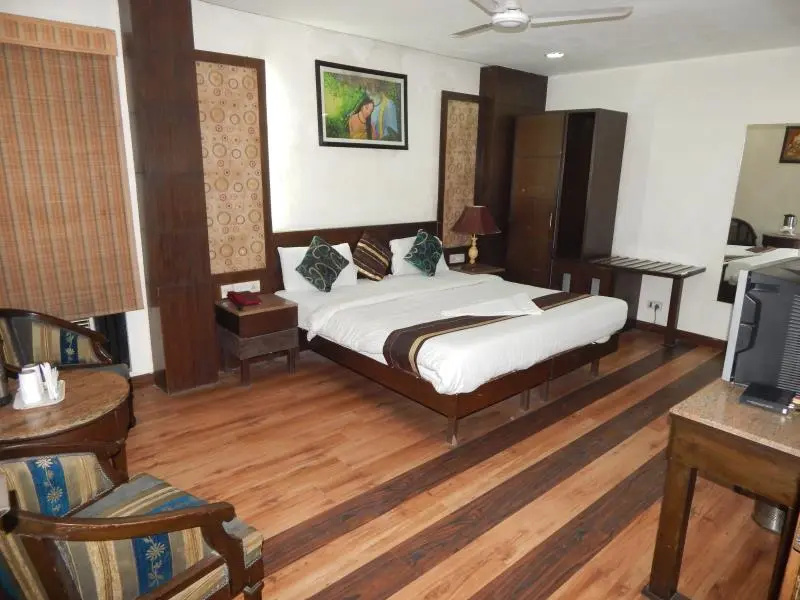 OYO 1824 Hotel Grand Peepal - Chambres
