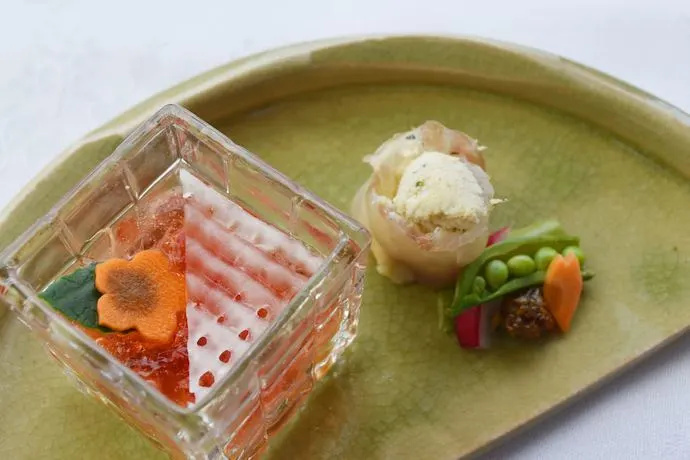 Food & Beverage