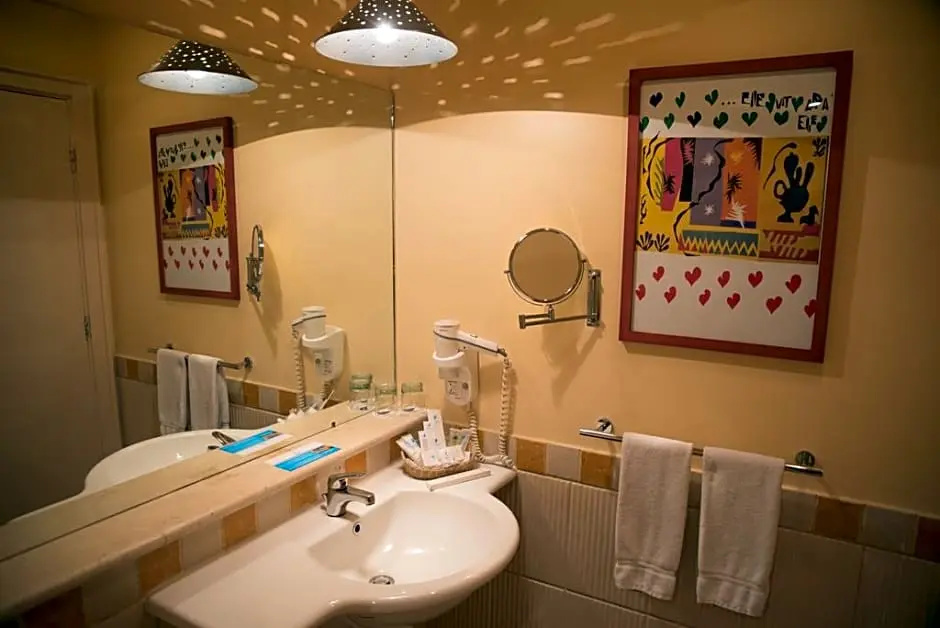 Marina Plaza Hotel, Tala Bay - Chambres