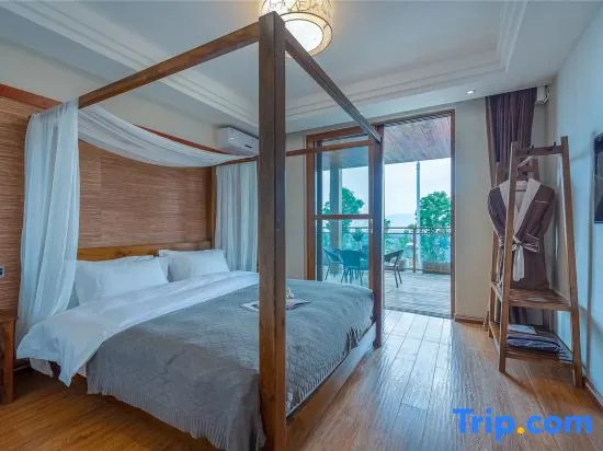 Double Suite with sea view (full double bed)
