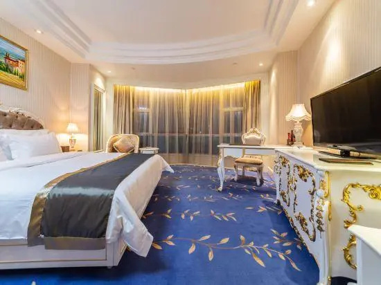 Business Double room (full double bed)