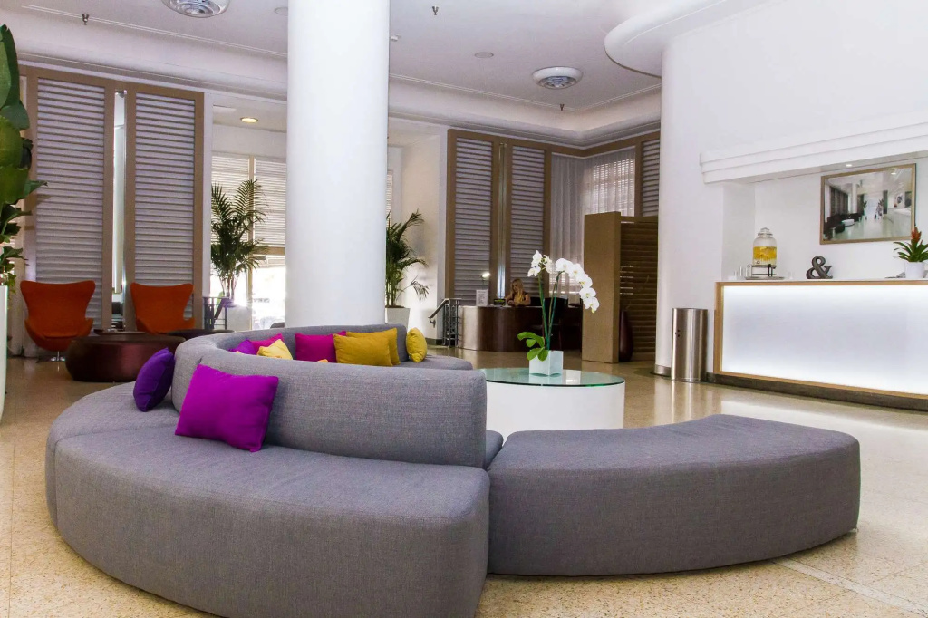 Marseilles Beachfront Hotel - Général