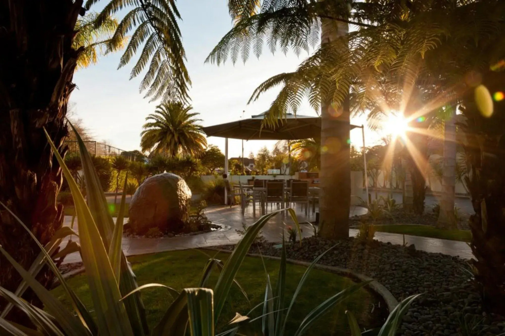 Regal Palms 5 Star City Resort
