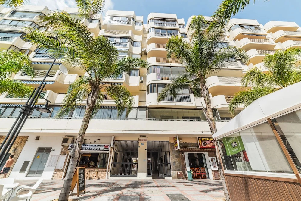 Edicicio Sol Playa | 5 Pax | First Line | 3652-AW