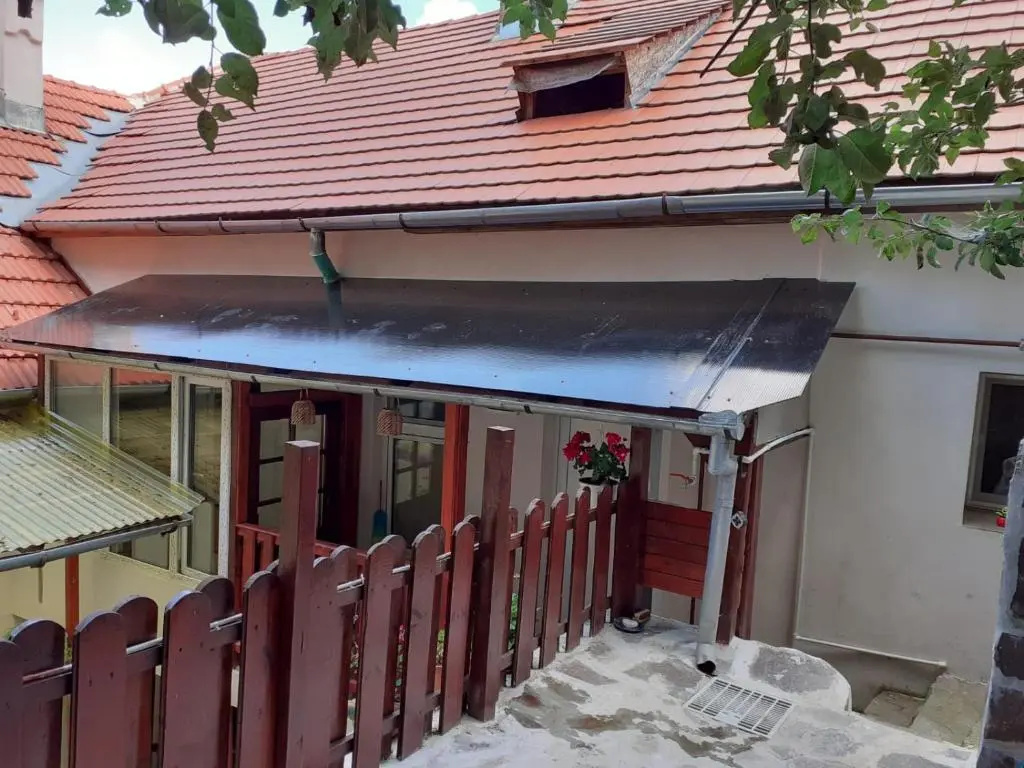 Gloria Apartments