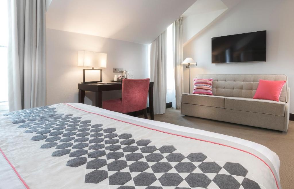 Montfleuri Hotel 100