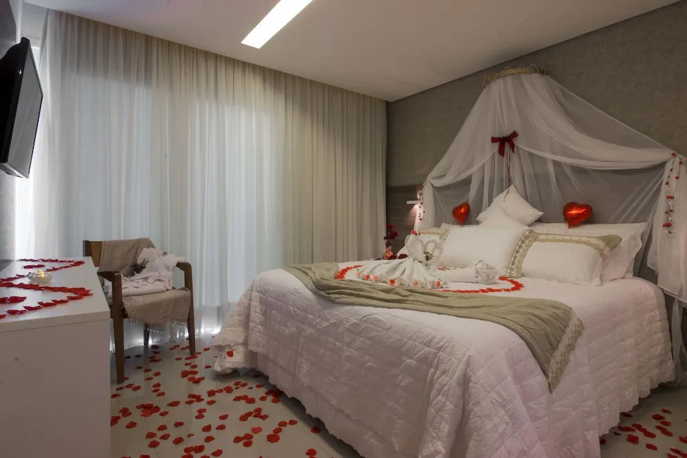 Superior Double room with pool view (full double bed)