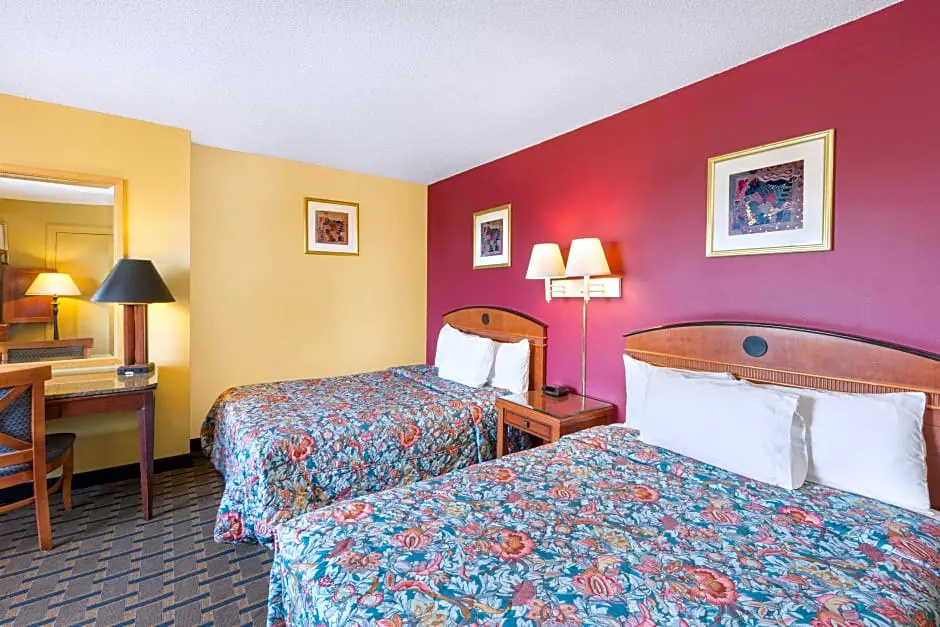 Sextuple Suite