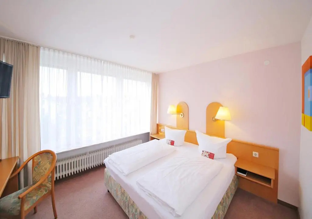 Standard Double room (full double bed)