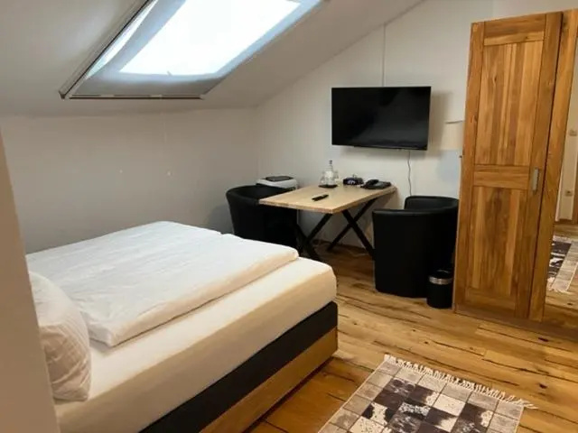 Zum Fischer am See - Chambres