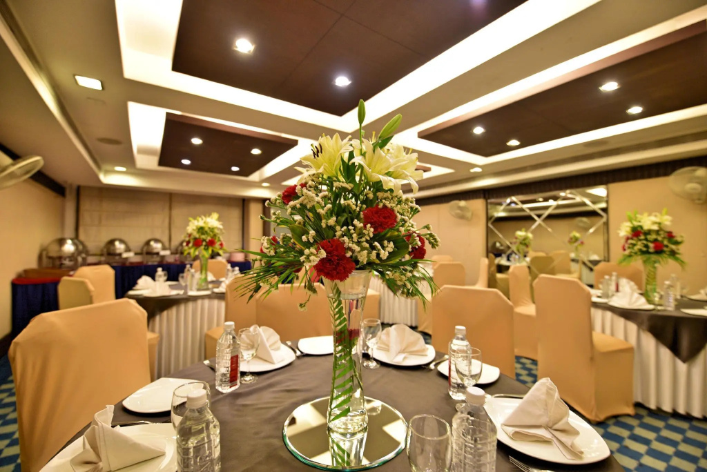 Hotel Surya Plaza - фото 19