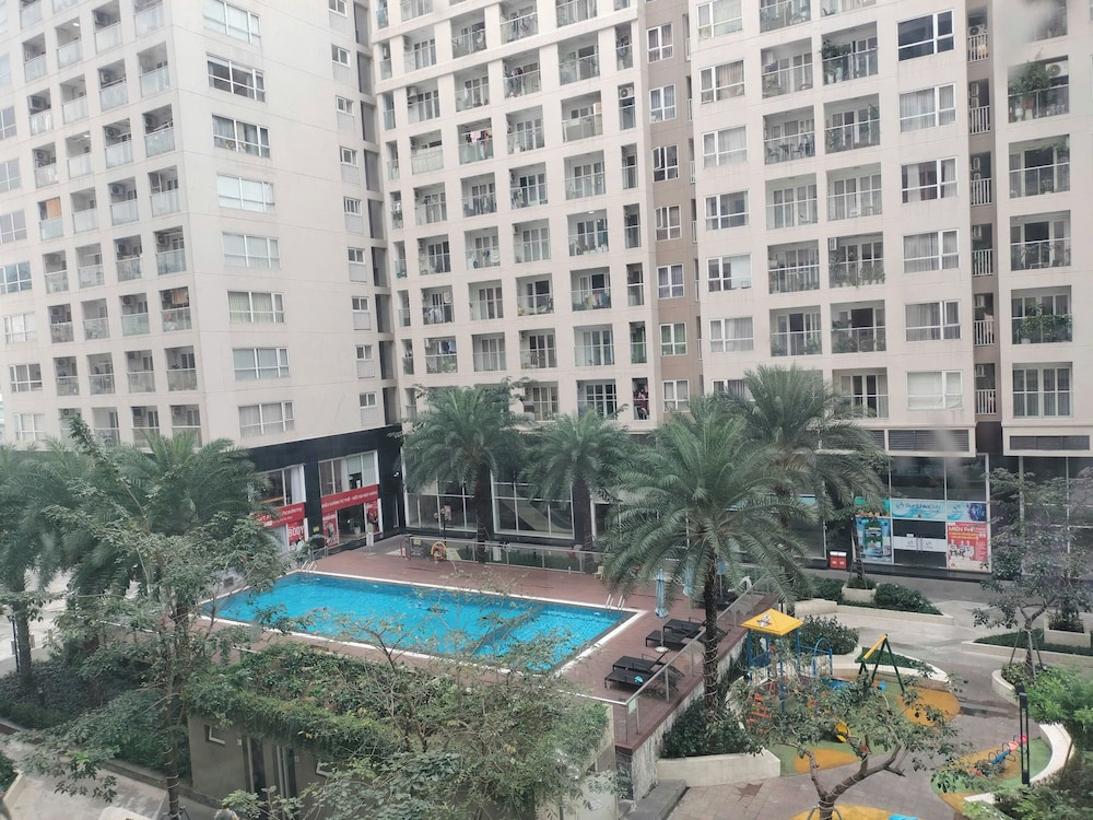 Luxury 2 bedroom Apartment Sky Center