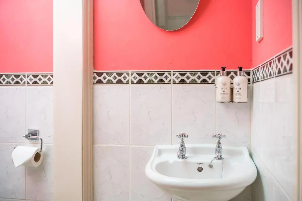 Classic Double room (full double bed)
