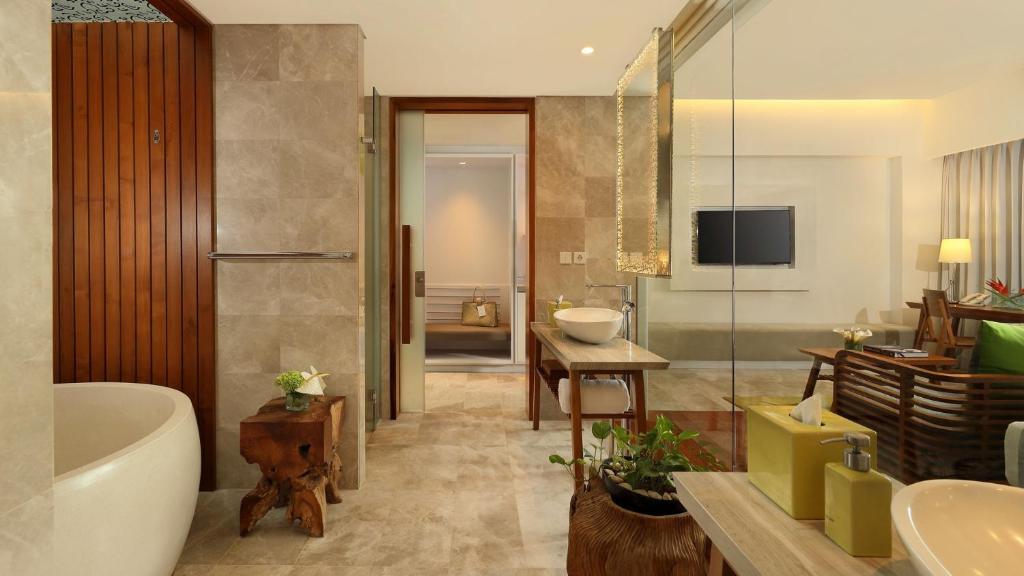 Maya Sanur Resort & Spa
