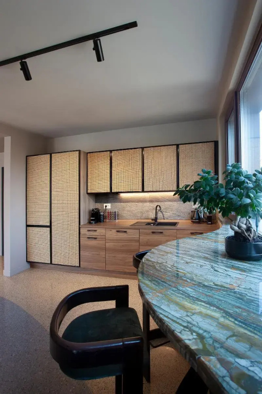 1 Bedroom Apartment with balcony