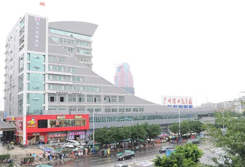 V8 Hotel Jiaokou Subway Branch