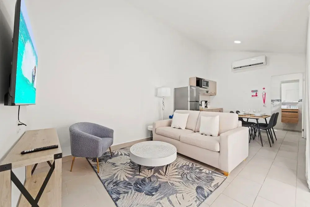 Arubas Life 411(Contact To Property 7 Days In Advance)