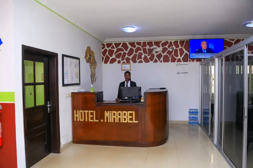 Lobby & Reception