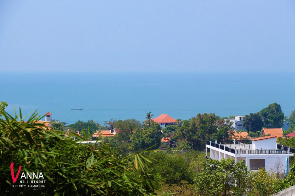 Beach & Waterfront