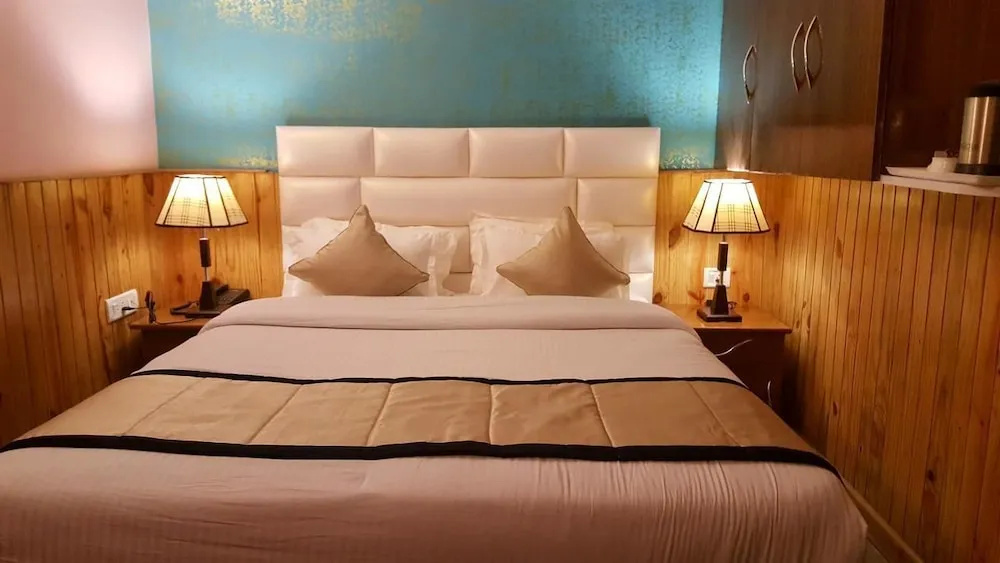 OYO 8186 Hotel Mount Royale