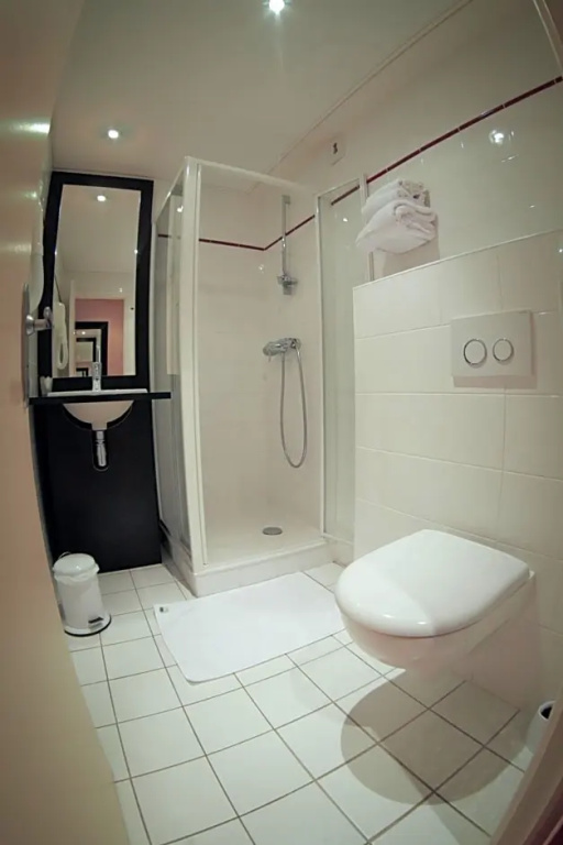 Brit Hotel Les Voyageurs - Chambres