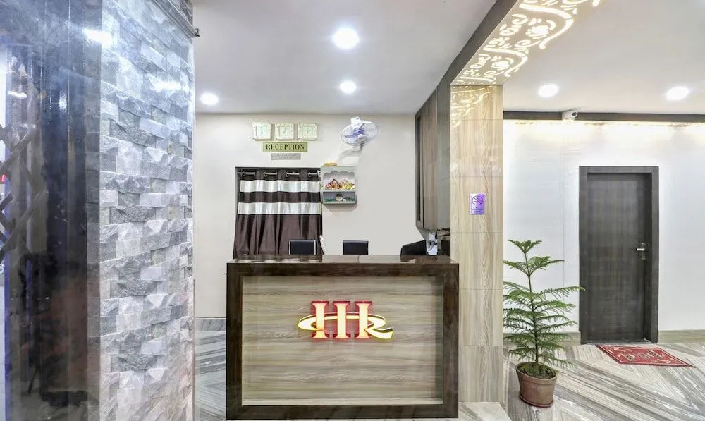 Lobby & Reception