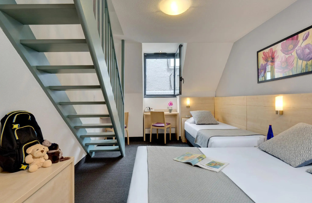 Standard Duplex room