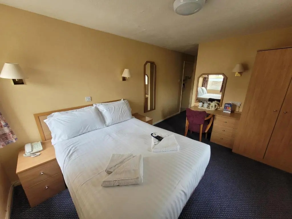 Standard Double room (full double bed)