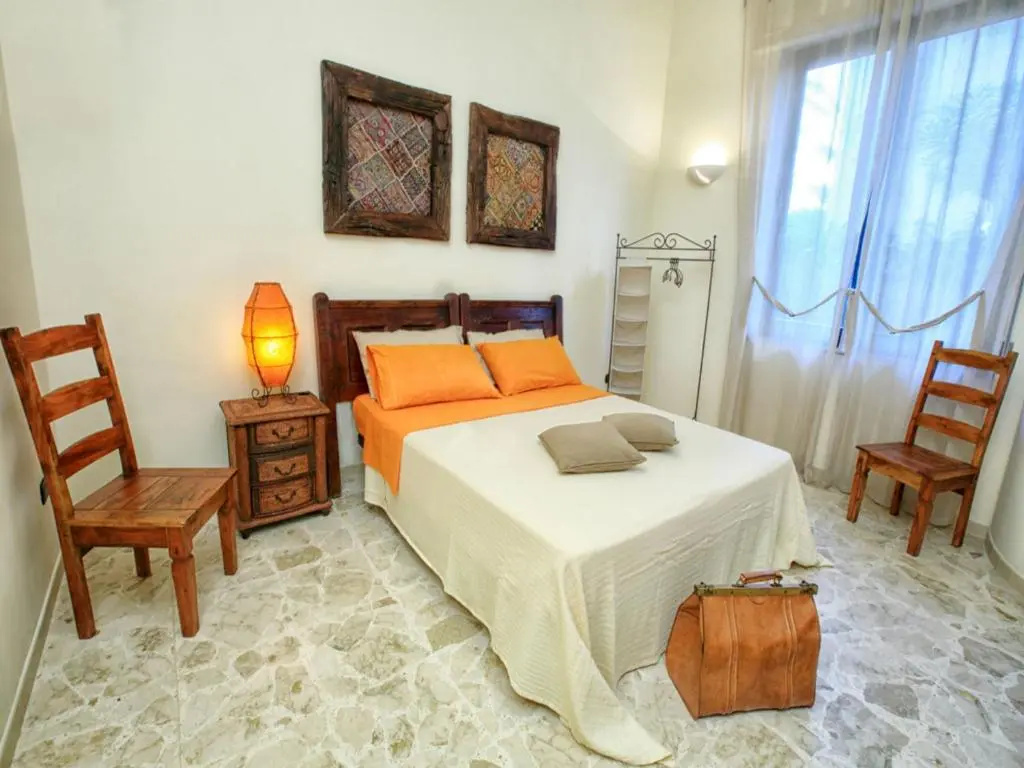 Economy room