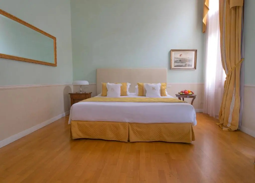 Superior Double room (full double bed)