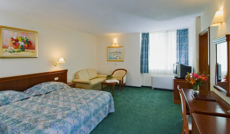 Hotel Bacchus - Chambres