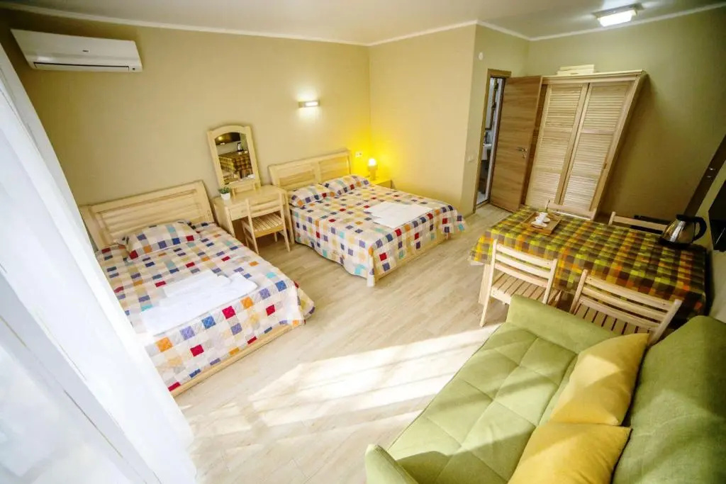 Economy room