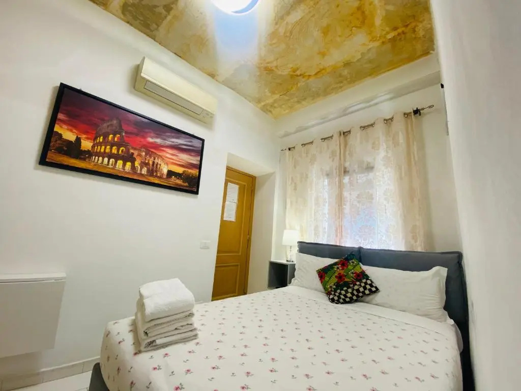 Economy room