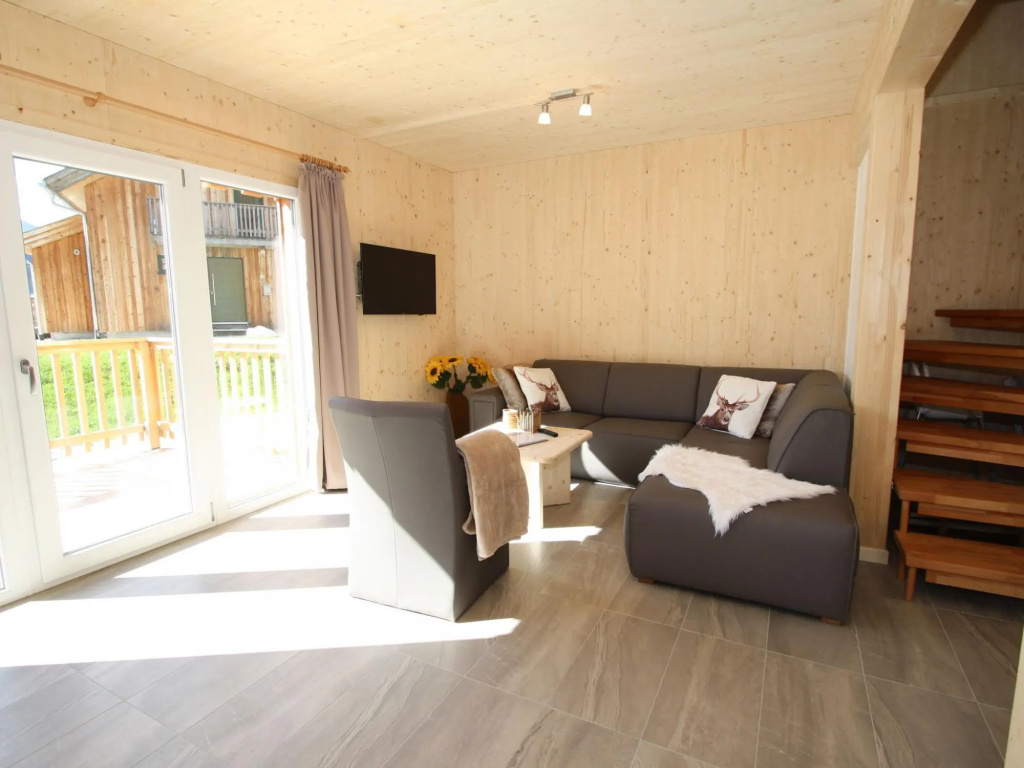 Plush Chalet in Hohentauern with Sauna & bubble bath