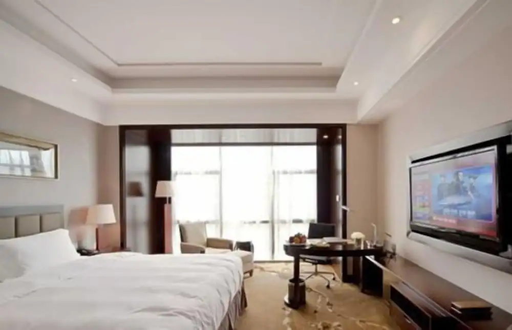 Deluxe Double room (full double bed)