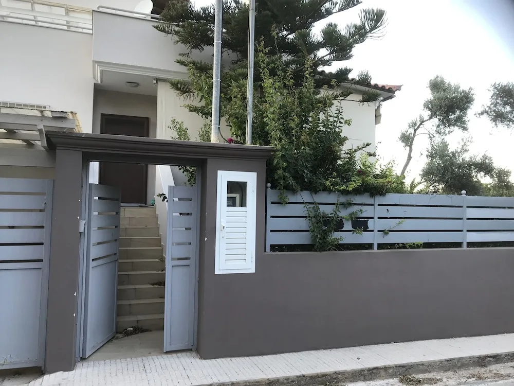 Beautiful Spacious apt in Nea Makri