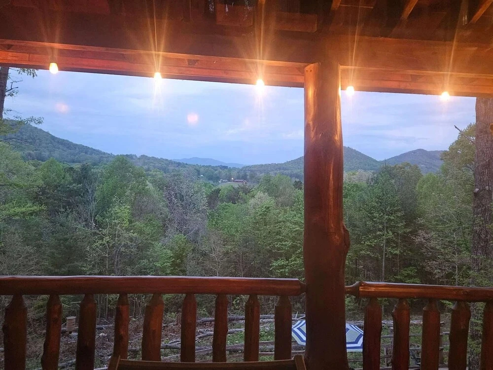 Whippoorwill Calling - Endless Mountain Views, Hot Tub and Fire Pit