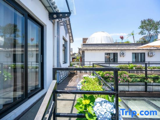 Wangsheng Courtyard, Garden and Beautiful Inn in Dali Ancient Town