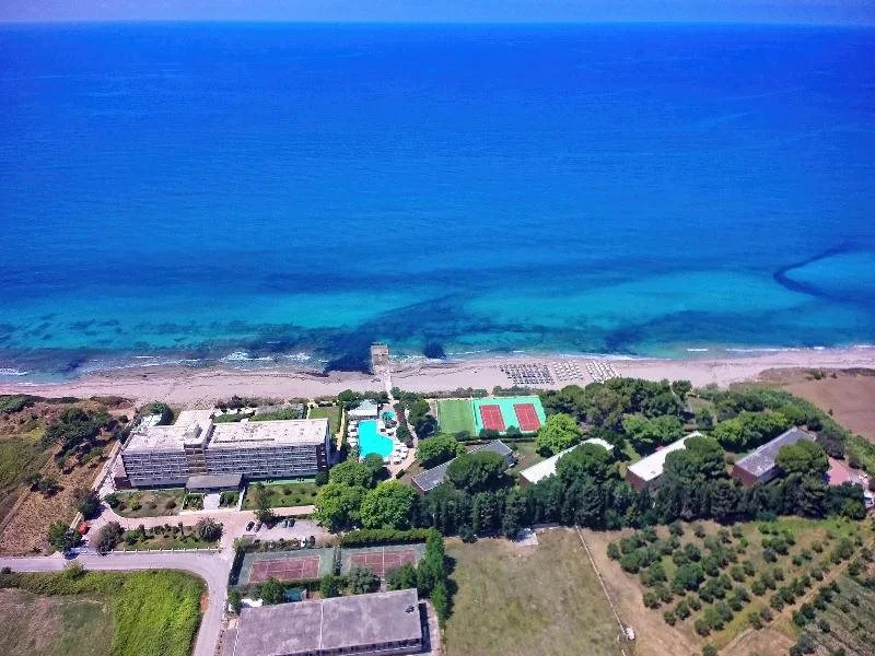 Beach & Waterfront