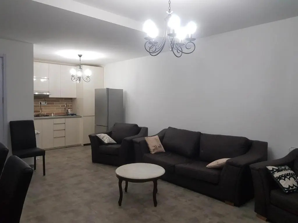 3 Bedrooms Cottage